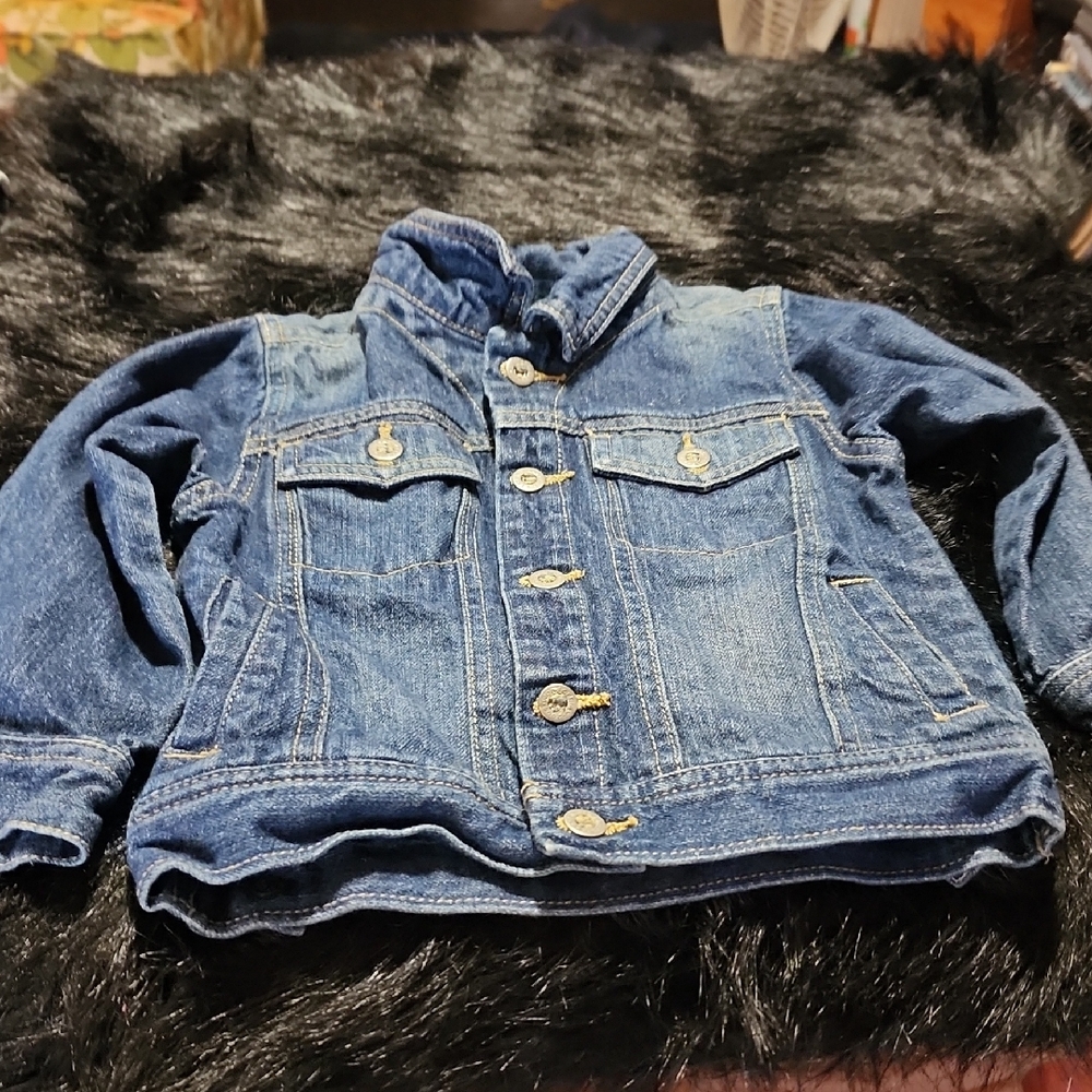 Wonderkids Blue Jean Jacket Classic Design. Size 3T.